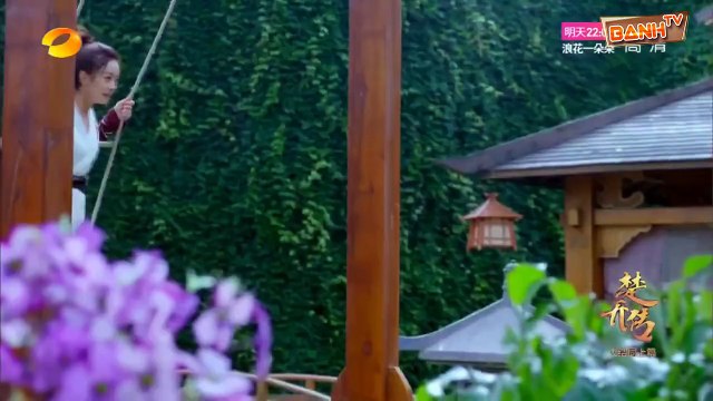 Sở Kiều và Vũ Nguyệt vô tình gặp gỡ và dành cho nhau tình yêu sâu đậm