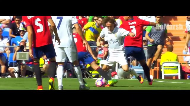 Những cầu thủ vượt lên trên số phận nghèo khó để thành công