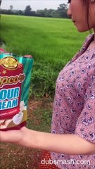 Clip 10 triệu view của cô nàng xinh đẹp đổ xăng khiến dân mạng “phát sốt” 2