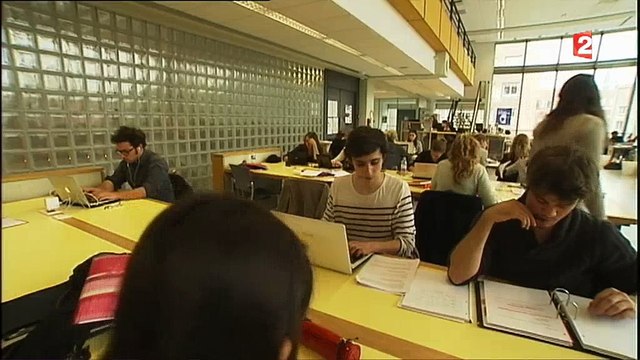 Morandini Zap : Être étudiant à Paris, ça coûte combien ? Regardez