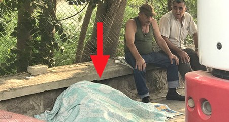 İzmir'de Fenalaşan Firari Asker, Kaldırımda Hayatını Kaybetti