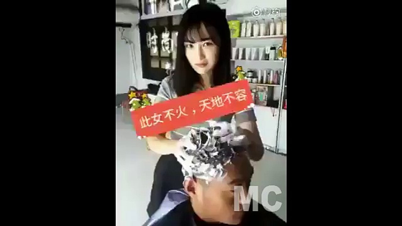 Funny Hair Salon .