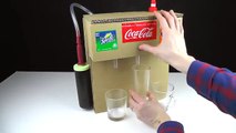 Lutin pour de comme faisant la machine en carton trois boissons différentes coca cola machine fanta