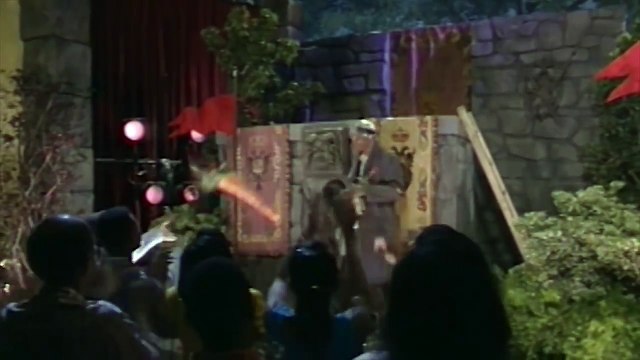 Jim Carrey and Damon Wayans in Shakespeare in the Park (In Living Color S3E3)