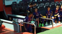 Paulinho presented to Barcelona fans