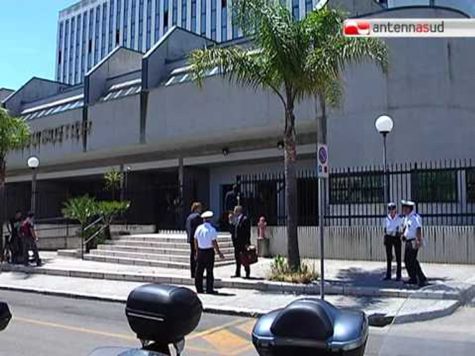 TG 14.06.12 Attentato Brindisi: il papà di Melissa in ospedale per accertamenti