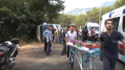 Kazada Yaralanan Genç Kızdan Ambulans Şoförüne: "Ağabey Lütfen Dikkatli Gidelim"