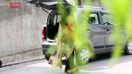 Mirchi Murga - RJ Naved's Onion Experiment