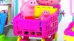 Pig George e Família Peppa Pig Vão Conhecer a Lojinha Shopkins. Em Português