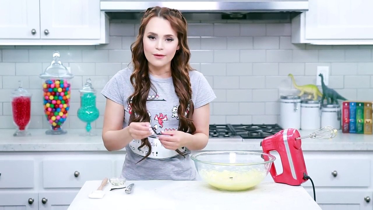 GAME OF THRONES ICE & FIRE CUPCAKES - NERDY NUMMIES-HpUP5qurQ1w