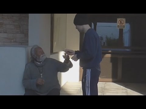 INCREÍBLE UN VAGABUNDO NOS ENSEÑA UNA GRAN LECCIÓN/ TOMAS ORANGES