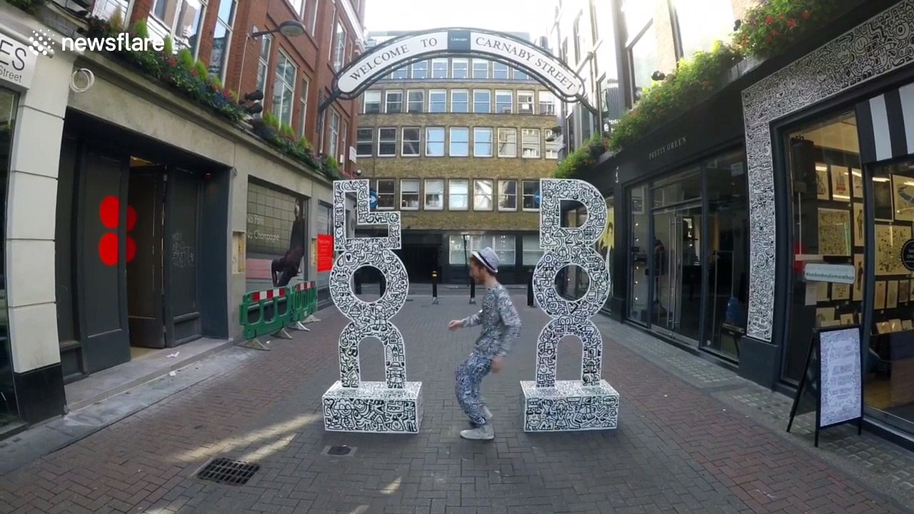"Mr Doodle" completes 50-hour UK doodle marathon