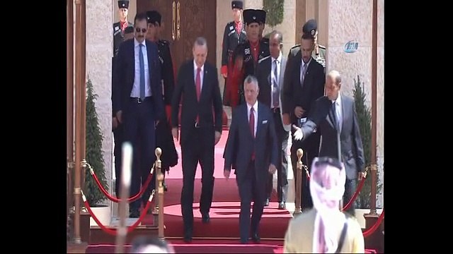 Cumhurbaşkanı Erdoğan, Ürdün’de resmi törenle karşılandı