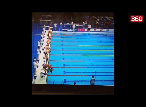 I mohuan një minutë heshtje në nder të viktimave të Barcelonës, notari lë të gjithë pa fjalë (360video)