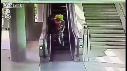 Voici pourquoi vous ne devriez JAMAIS prendre votre vélo sur un escalator