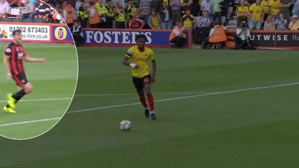 Il empêche un but avec la meilleure ruse de l'année !