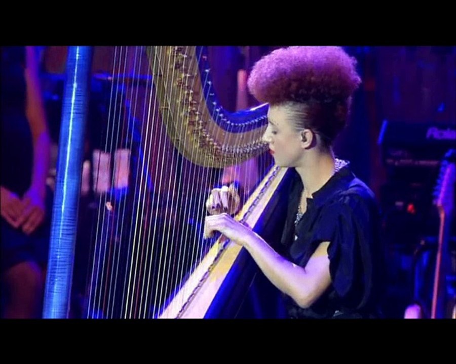 DER AUGENBLICK – HELENE FISCHER – (Live)