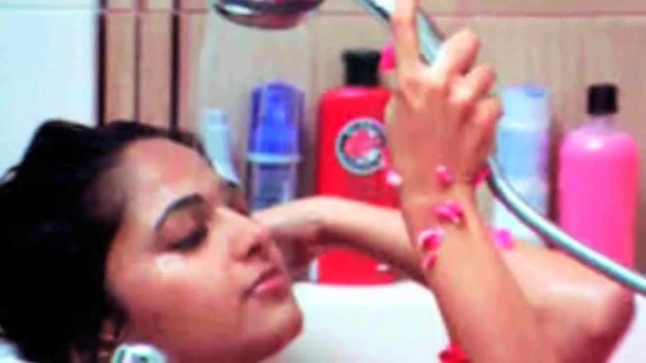 Anushka Shetty Bathroom MMS Video Leaked 2017 Bahubali 2