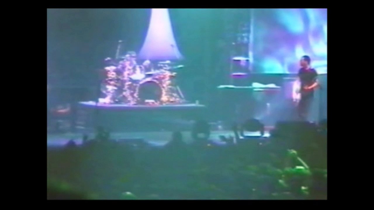 Muse - Megalomania, Paris Zenith, 10/29/2001