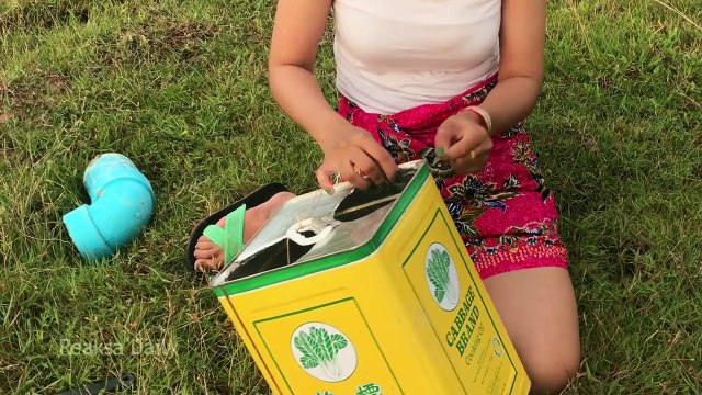 Awesome!!! Smart Girl Make Fish Trap Using PVC And Metal Box To Catch A Lot of Fish