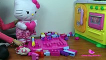 Hello Kitty Christmas Advent Calendar Toy House Surprise ハローキティ