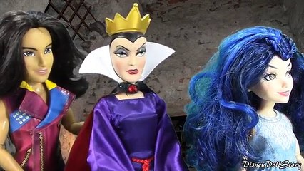 Descendientes mal arrendajo secuestros rey de parte Reina ladrones 9 disney