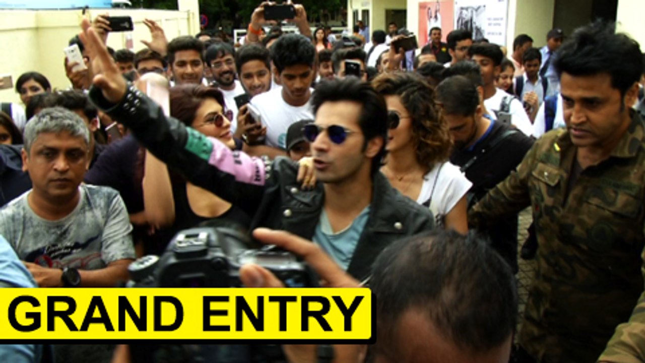 Varun Dhawan, Jacqueline Fernandez, Taapsee Pannu GRAND ENTRY At Judwaa 2 Trailer Launch