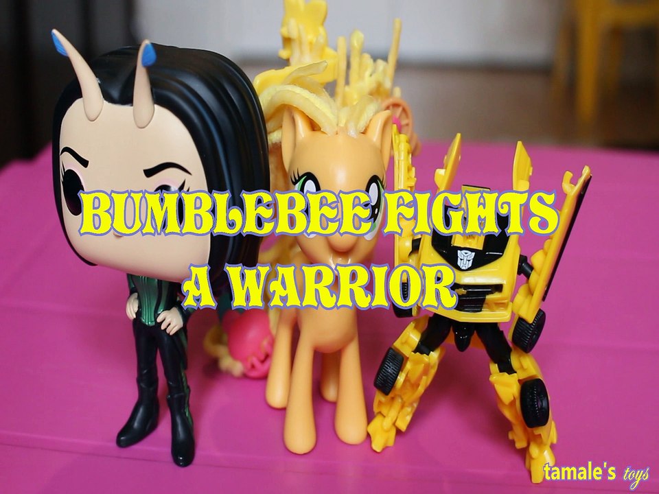 BUMBLEBEE FIGHTS A WARRIOR MANTIS APPLEJACK TRANSFORMERS AND THE LAST KNIGHT Toys BABY Videos, GUARDIANS OF THE GALAXY V