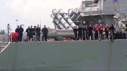 US Navy orders 24-hour worldwide halt after warship collision