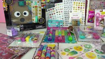 Abriendo Juguetes de Emojis Esmaltes, Balsamos Brillos Labiales Utiles Escolares