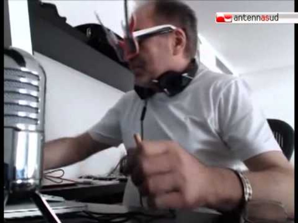 TG 14.09.12 Vasco ha un malore e va via da Castellaneta -- La portavoce: "Controlli di routine"