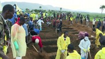 Après les inondations de Freetown, le Sierra Leone enterre près de 500 victimes
