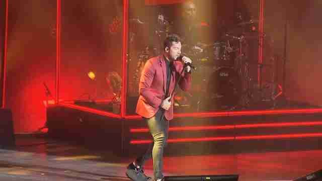 Bisbal pone a bailar al público en su regreso a Cap Roig