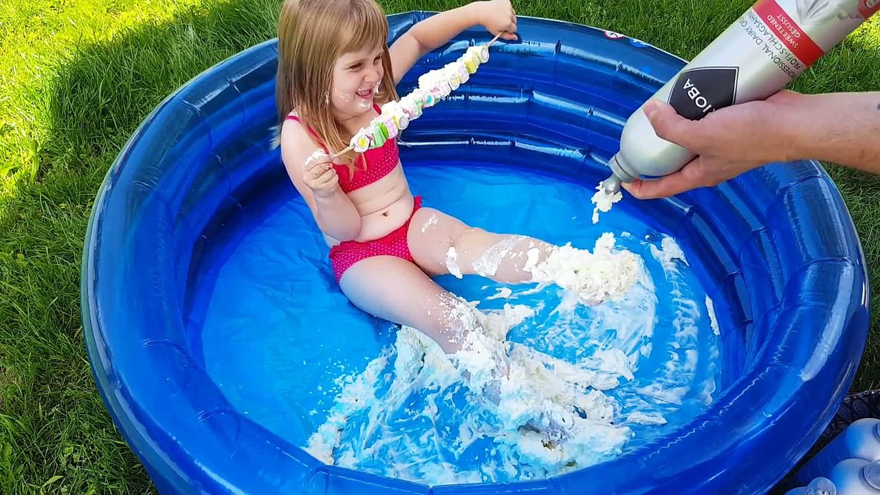 Sahnetorte  Baden in Sahne ⚡Gewitter