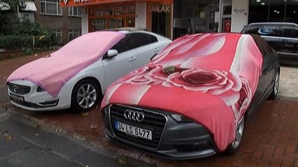 Vatandaşlardan Araçlarına Kartonlu ve Halılı 'Dolu' Önlemi