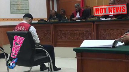Hot News! Dinasehati Hakim, Ridho Rhoma Tertunduk Menangis - Cumicam 22 Agustus 2017