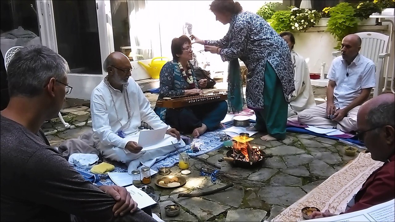 DEVA MANTRAS
