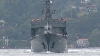 Rus Savaş Gemisi İstanbul Boğazı'ndan Geçti