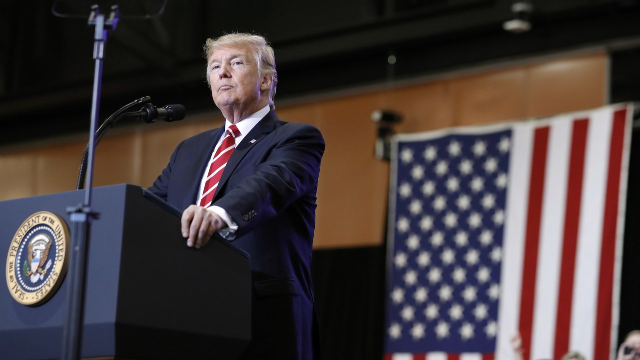 Trump's turbulent Phoenix rally, in 3 minutes