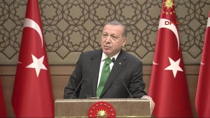 Erdoğan Birisi Sözde Adalet Yürüyüşü Yapıyor Arada Sırada Karavana Oturup Atletle Yemek Yiyor...