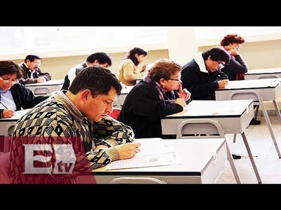 Despiden a 291 maestros por no realizar la evaluación docente / Titulares de la Noche