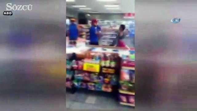 Erkek çalışan ile kadın müşteri birbirine girdi