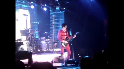 Muse - Supermassive Black Hole, Sydney Hordern Pavilion, 01/23/2007