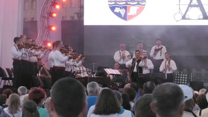 Orchestra Rapsodia Bihoreana ,dir. profesor Liviu Butiu - Suita orchestrala