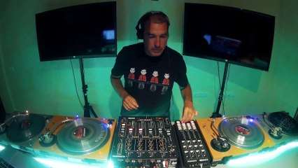 OSCILA - 10.2017 - Manolo