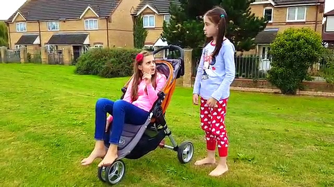 CryBaby Daddy pushing Minnie Mouse stroller/ Magic Wand/with Creative Celeste Bad Baby Sch