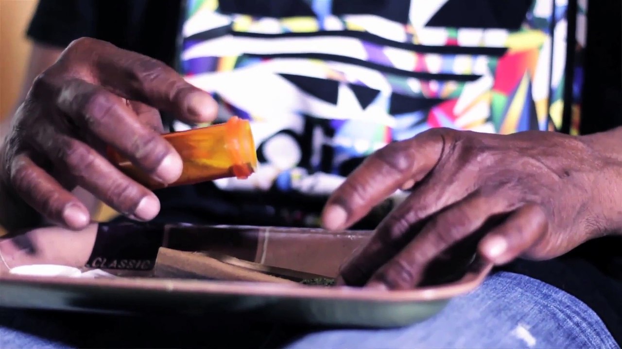 Music video for 4 the Low performed by Seven the General.