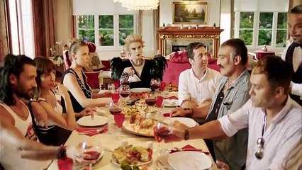 Vay Başıma Gelenler 2 Buçuk Türk Filmi by Alfred Garcia