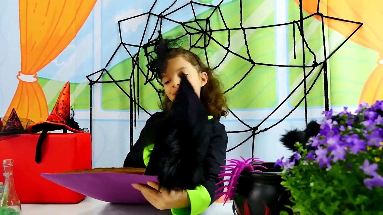 CADI KATY 3 bölüm BİR ARADA! Kötü cadı oyunu! En güzel kız oyunları! Cadı kazanı içinde NE var-nIkVb2YR2gU