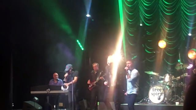 Brian Johnson, Paul Rodgers e Robert Plant Money (Thats What I Want)